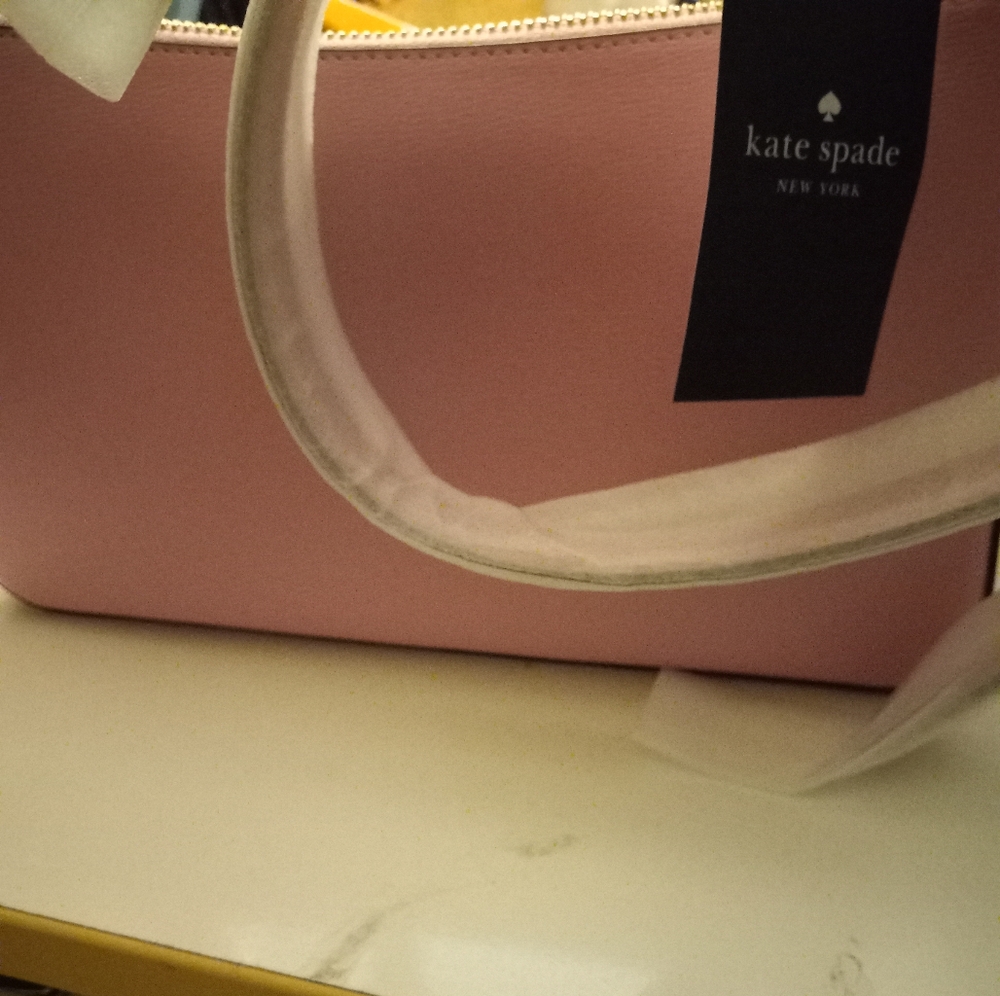 New,with tag Kate Spade pink crossbody soft pvc bag with 24inch length strap. - Picture 2 of 7
